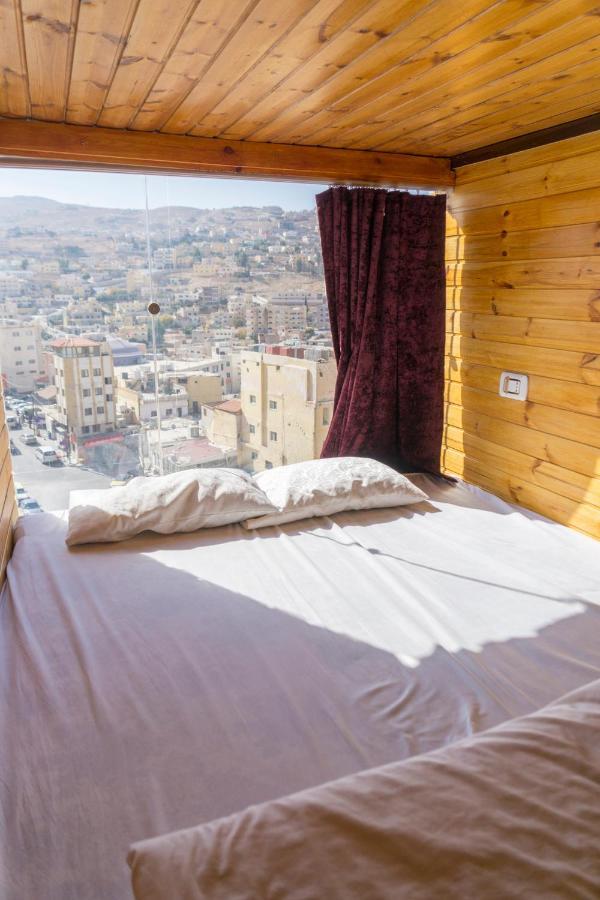 Petra Capsule Hostel Wadi Musa Zewnętrze zdjęcie